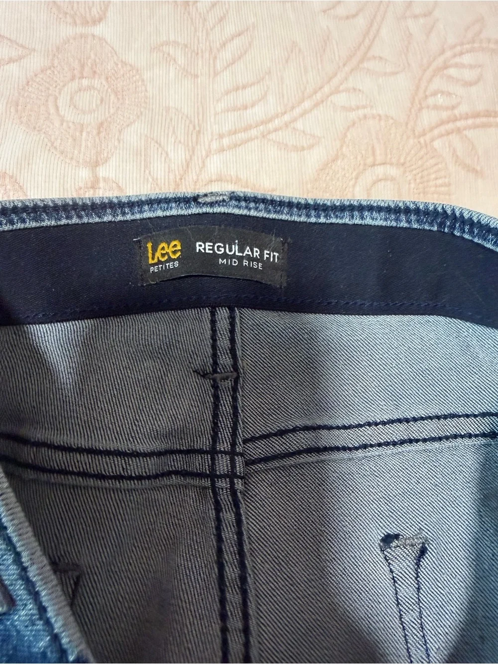 Lee Straight-Leg Embroidered Denim Cropped Jeans